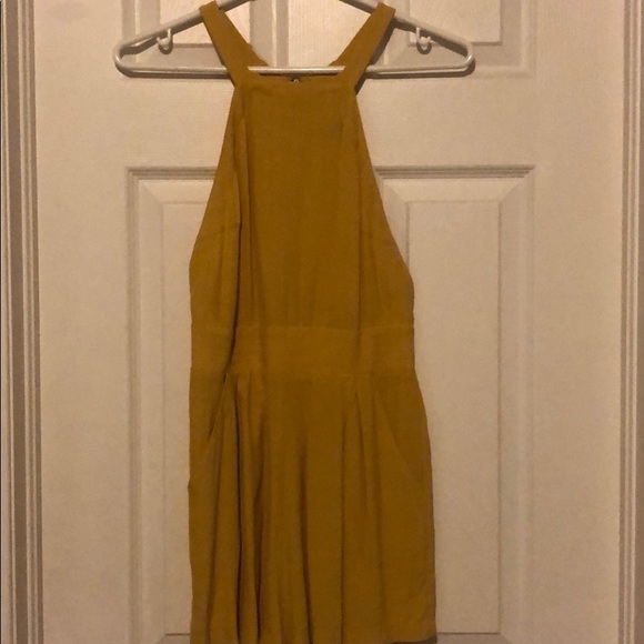 Beautiful Yellow Romper - Picture 4 of 6